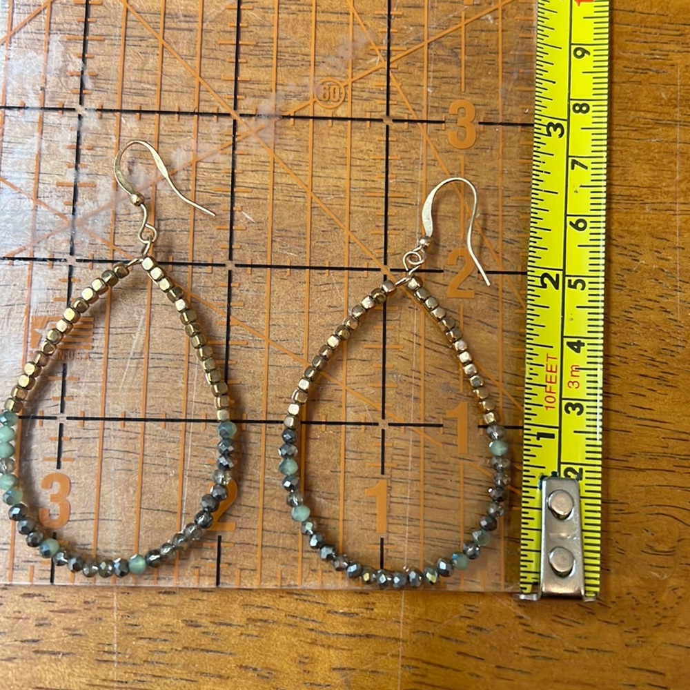 Lightweight Beaded Earrings-copper/grey/green stones